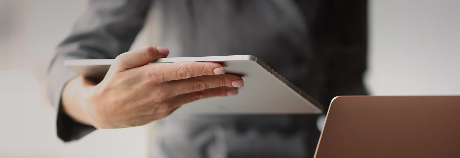 联系必赢76net线路